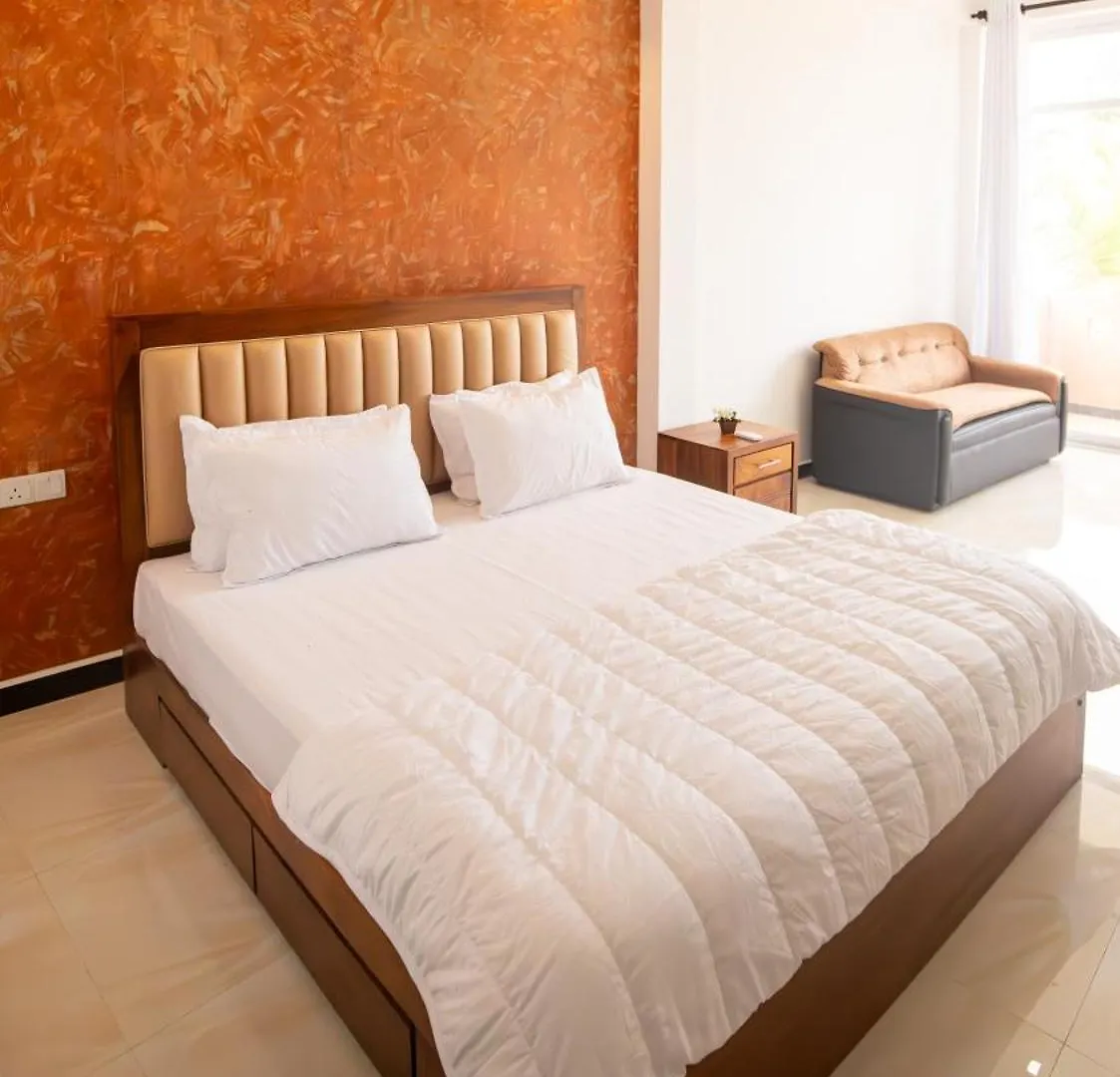 J Lee Negombo Hotel